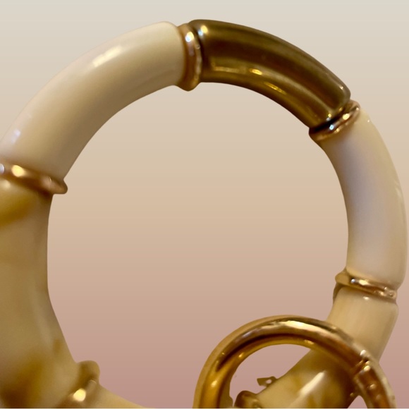 Ivory/Gold Tassel Keychain Bracelet - Picture 4 of 5